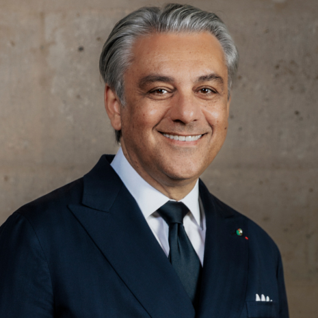 luca de meo headshot